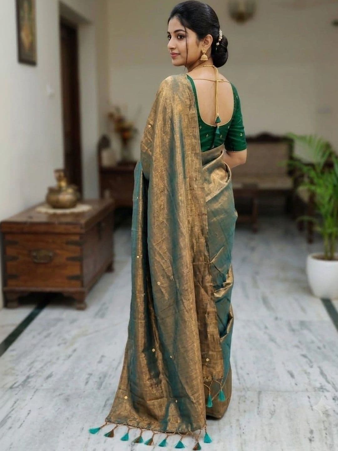 Sangria Ethnic Motifs Sequinned Tissue Chanderi Saree thumbnail 2