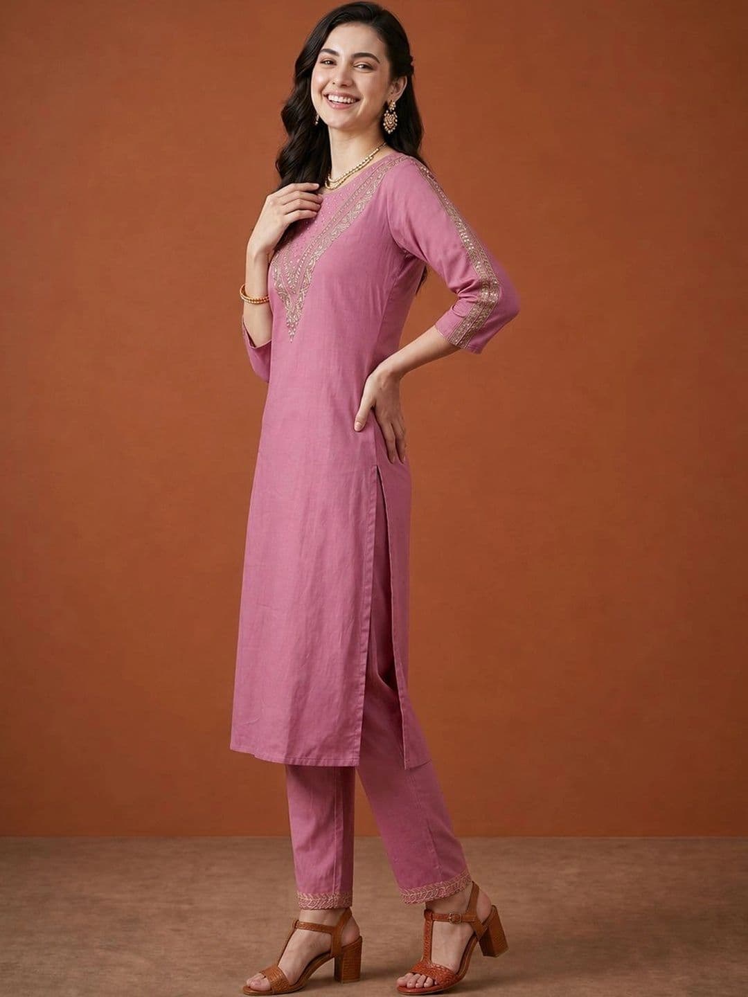 SAINOOR Women Ethnic Motifs Embroidered Regular Kurta with Trousers & With Dupatta thumbnail 3
