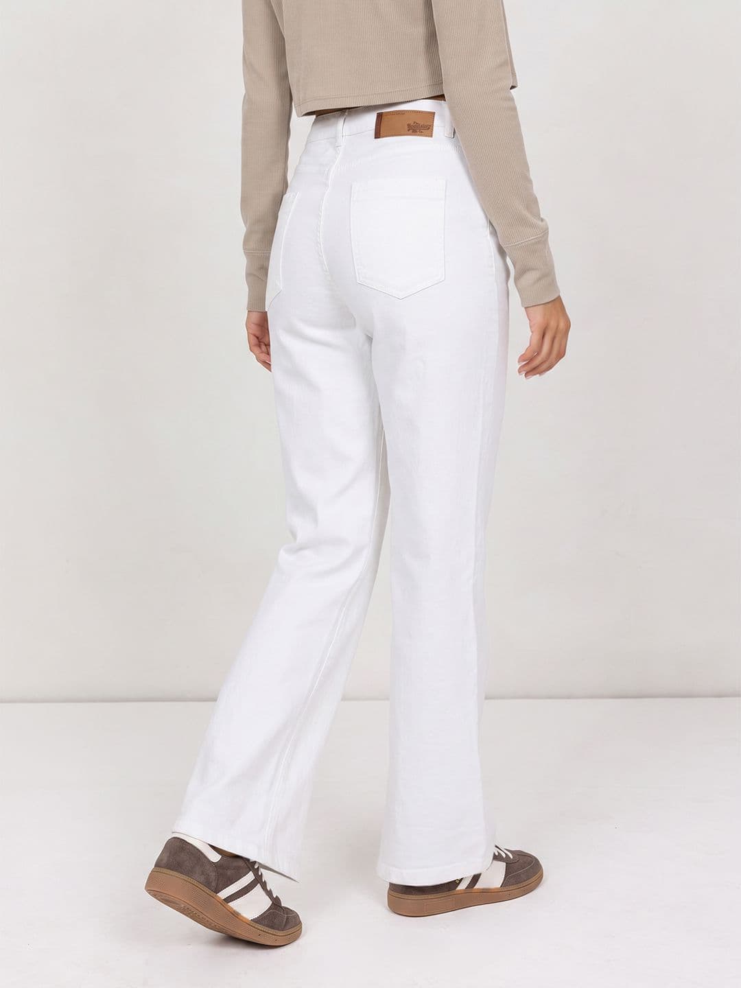 The Roadster Life Co. Women Coloured Wide Leg Stretchable Jeans thumbnail 4