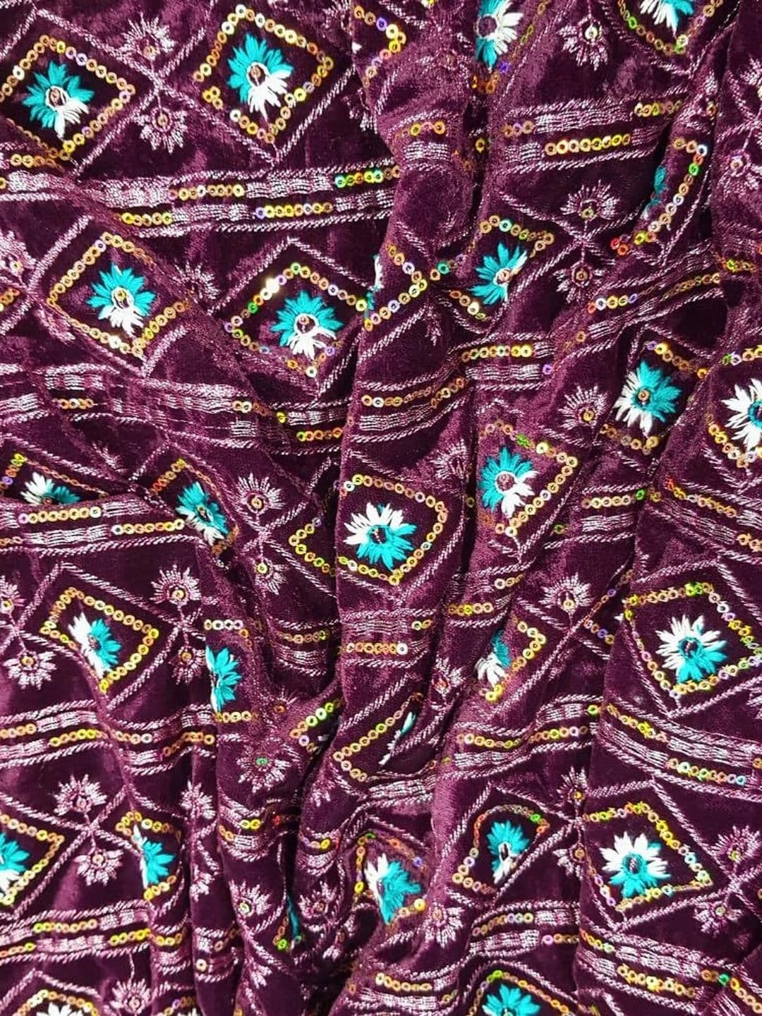 SEG Embroidered Velvet Unstitched Dress Material thumbnail 2
