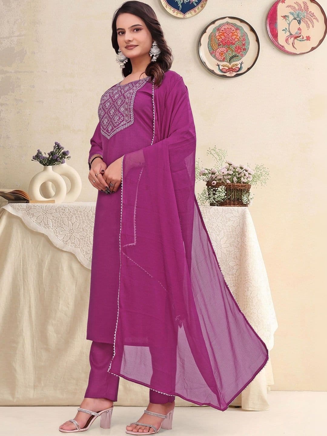 JOGAN Women Embroidered Regular Thread Work Kurta with Trousers & With Dupatta thumbnail 5