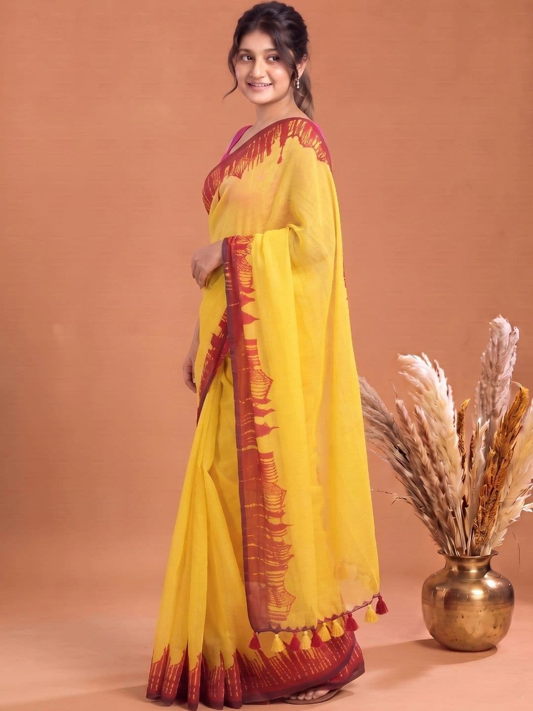 Mitera Embroidered Pure Cotton Saree thumbnail 2