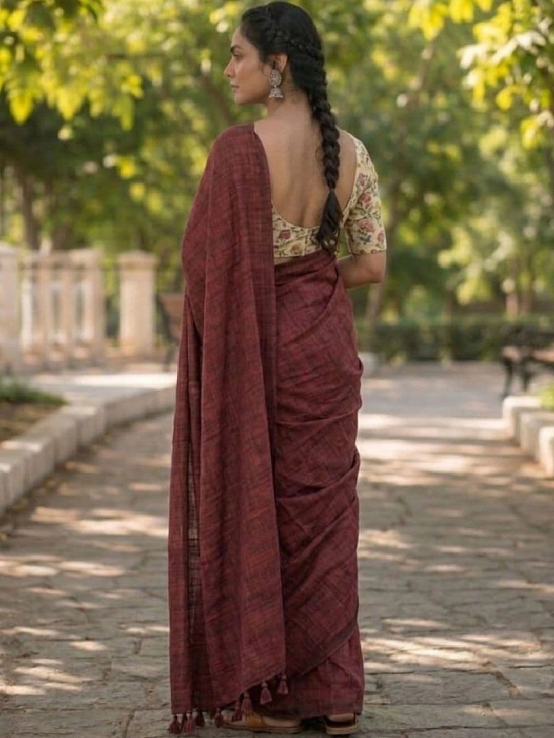 DEVATVAM Pure Cotton Saree thumbnail 4