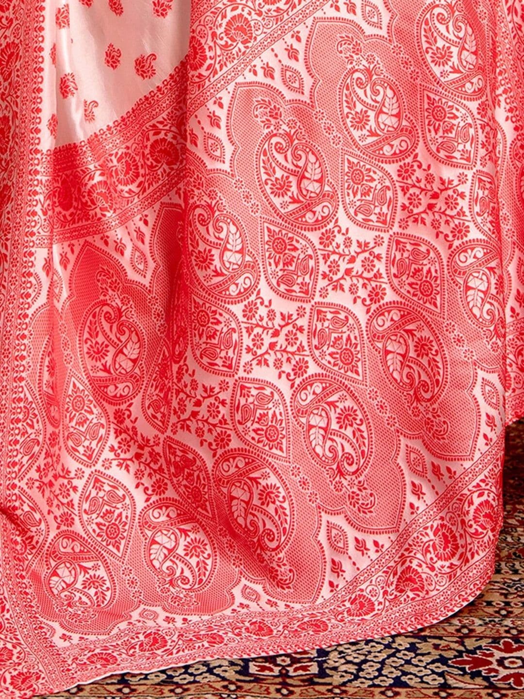 Satrani Zari Silk Woven Baluchari Saree with Matching Blouse Piece thumbnail 5
