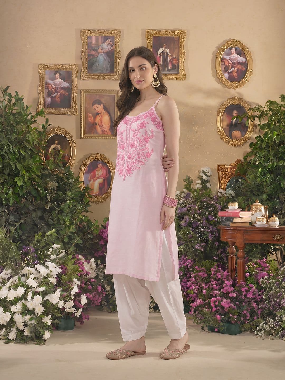 House of Pataudi Jashn Floral Embroidered Kurta - view 1
