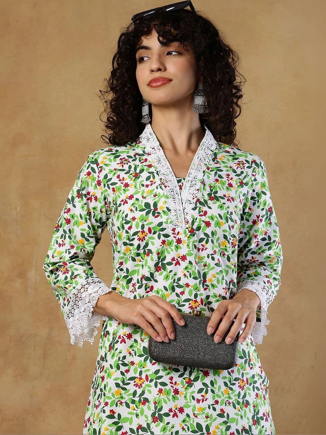 KALINI Women Floral Printed Floral Kurta thumbnail 5