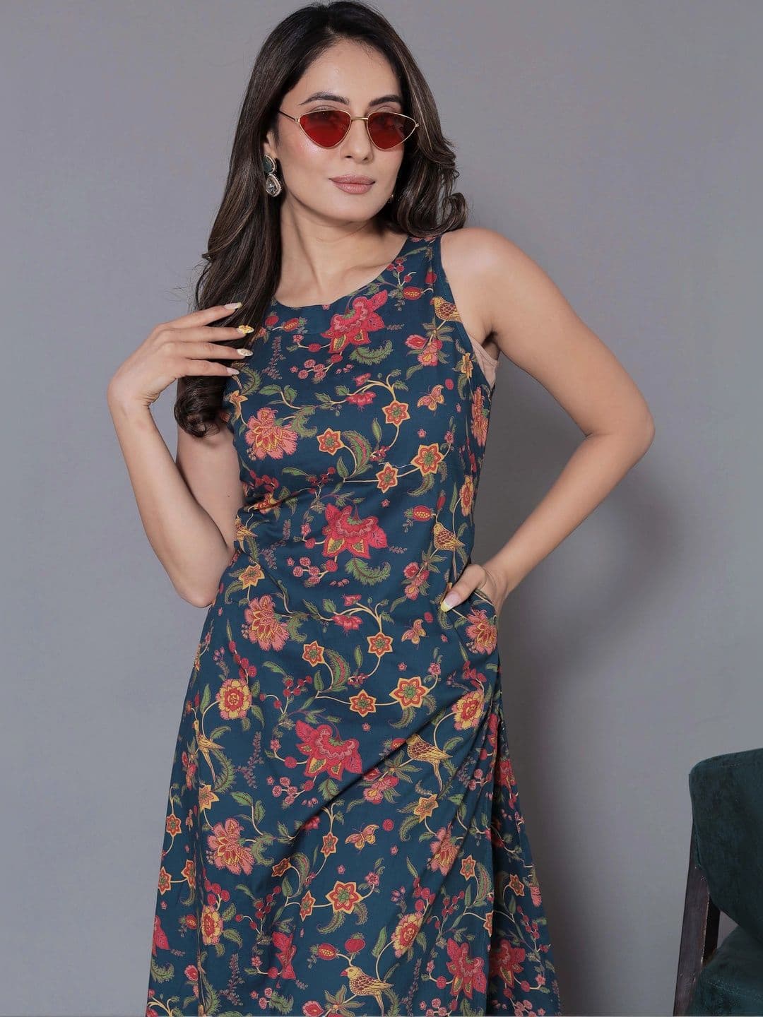 all about you Women Floral Printed Regular Kurta with Palazzos thumbnail 4