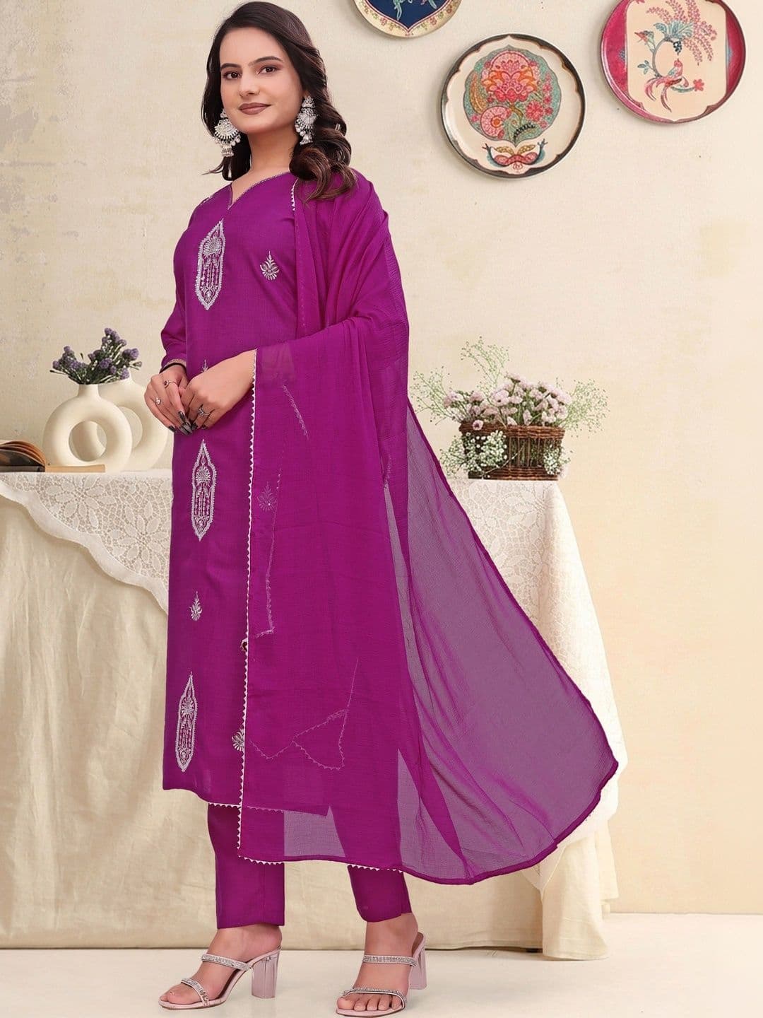 JOGAN Women Ethnic Motifs Embroidered Regular Thread Work Kurta with Trousers & With Dupatta thumbnail 6