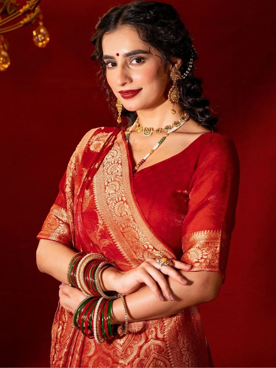 Satrani Zari Woven Tissue Saree with Blouse Piece thumbnail 7