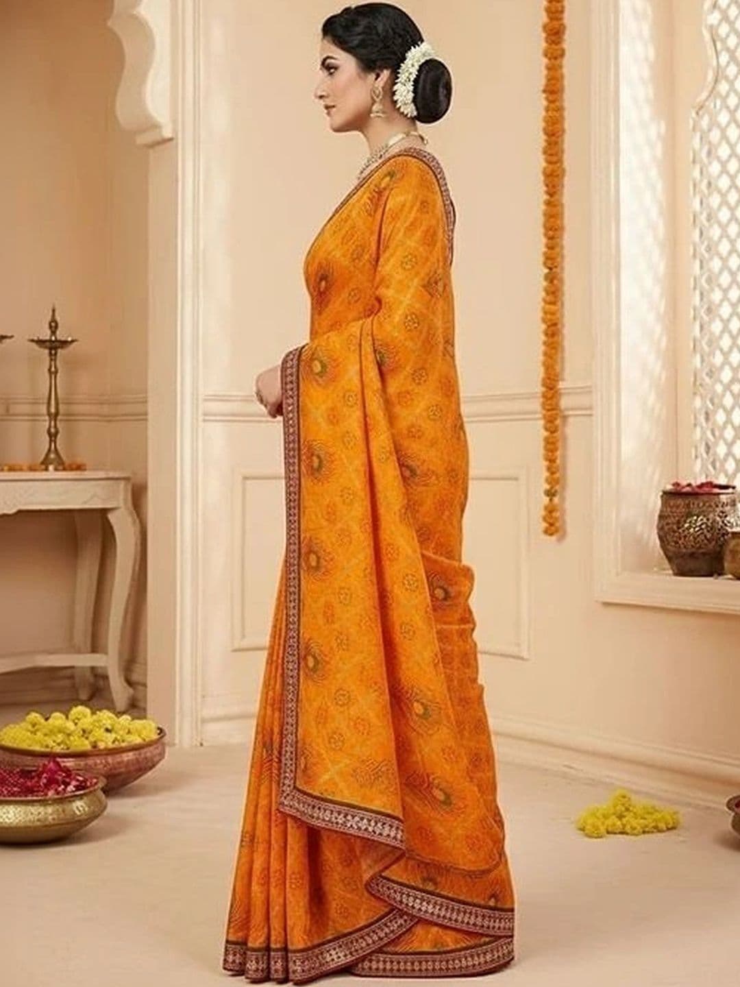 PRANU TRENDS Poly Georgette Saree thumbnail 3