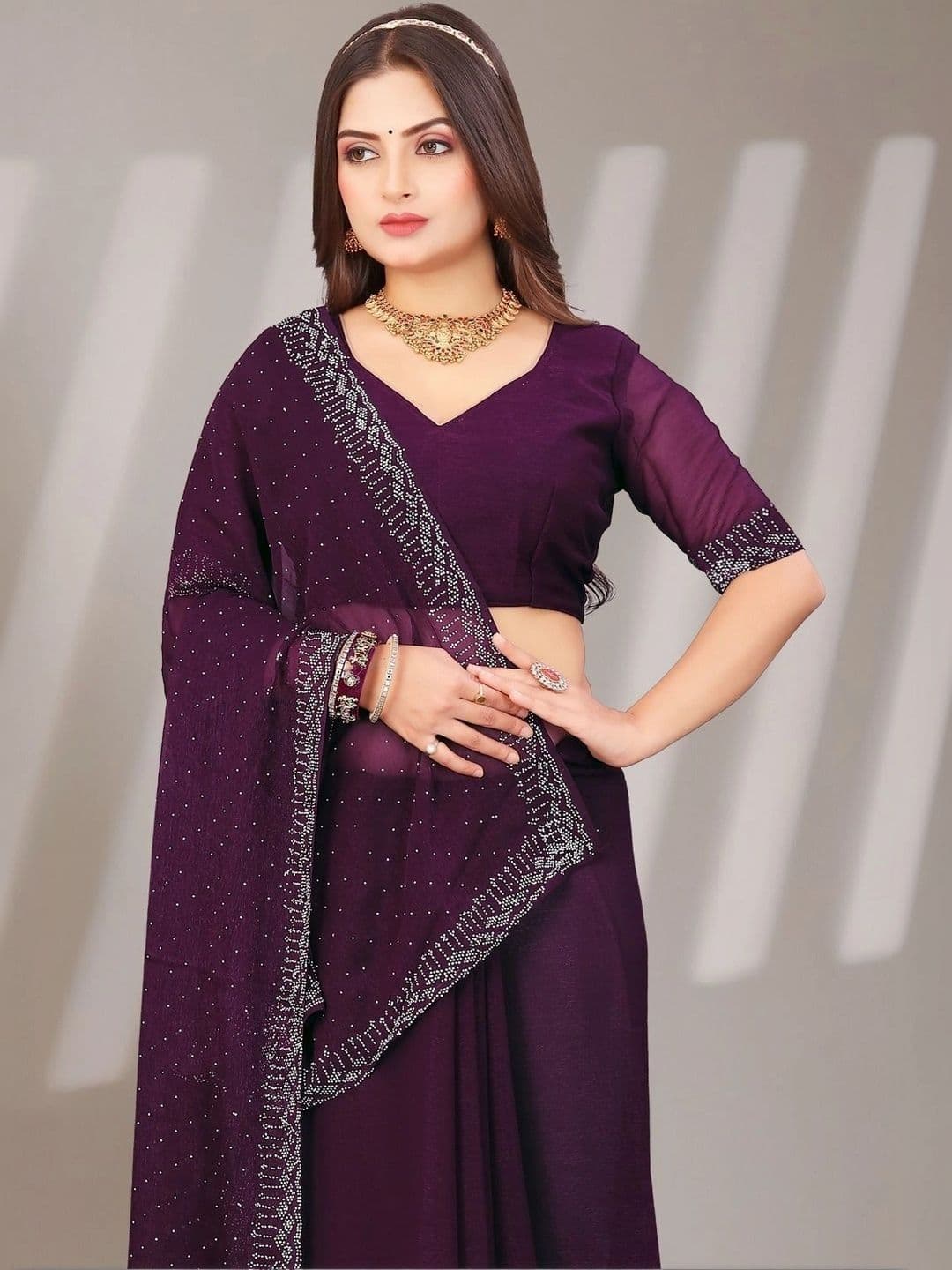 Textile Mantra Embellished Poly Chiffon Saree thumbnail 3