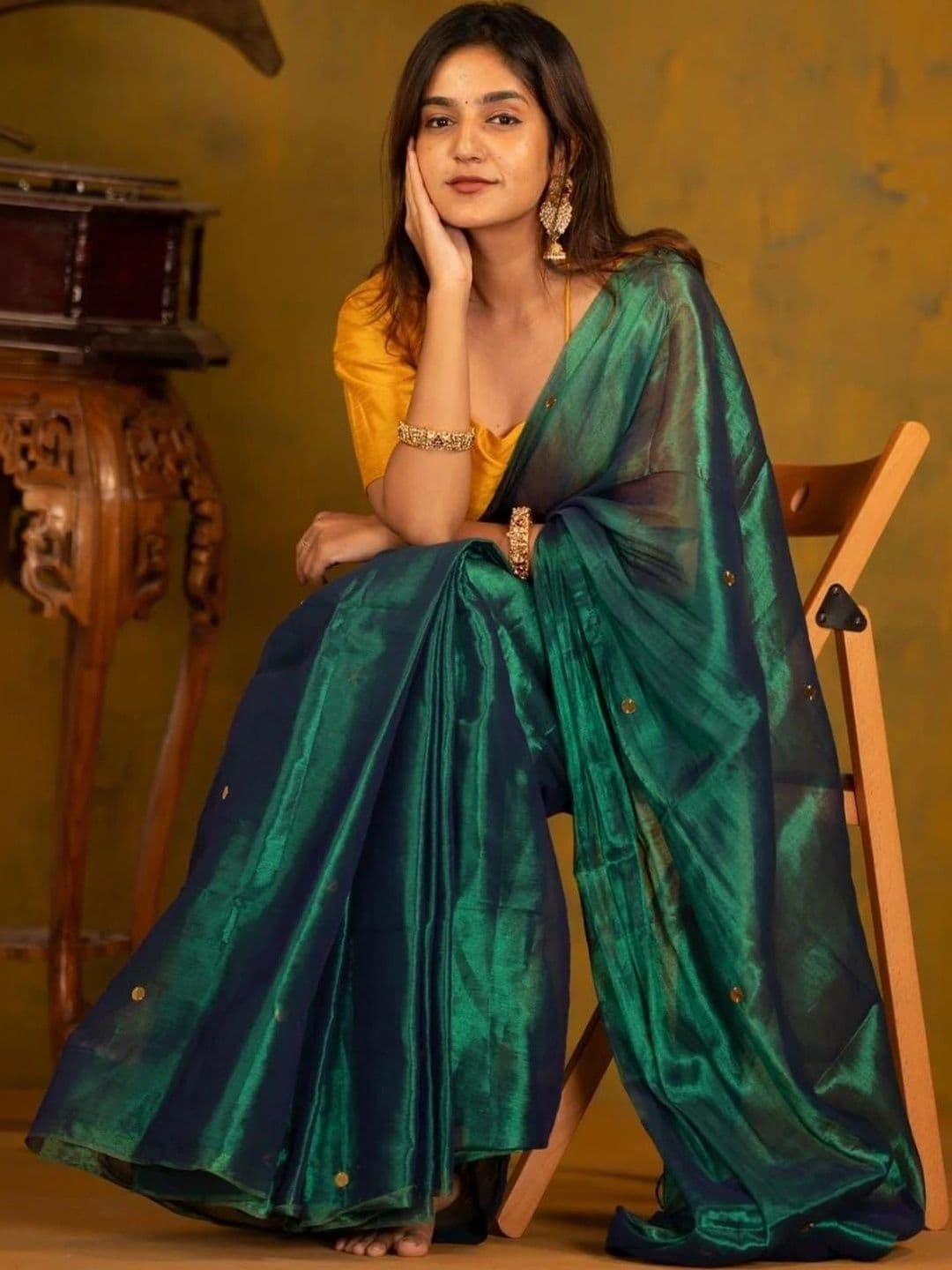 Sangria Ethnic Motifs Mirror Work Tissue Chanderi Saree thumbnail 5