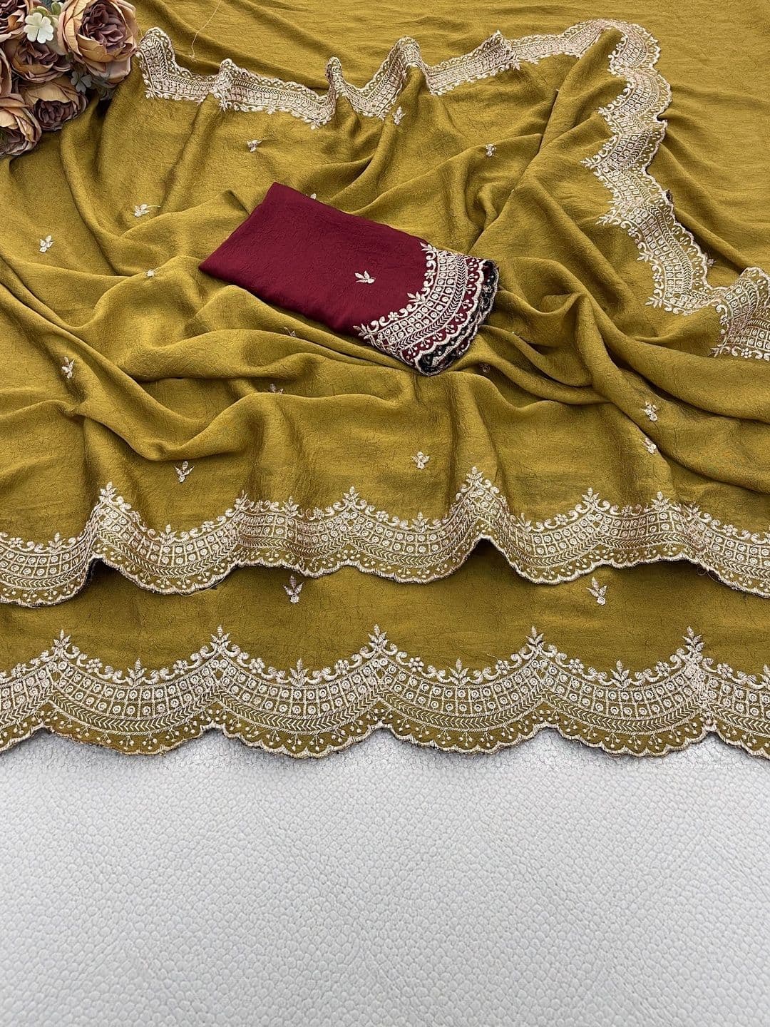 Vastra Drape Ethnic Motifs Embroidered Poly Georgette Saree thumbnail 4