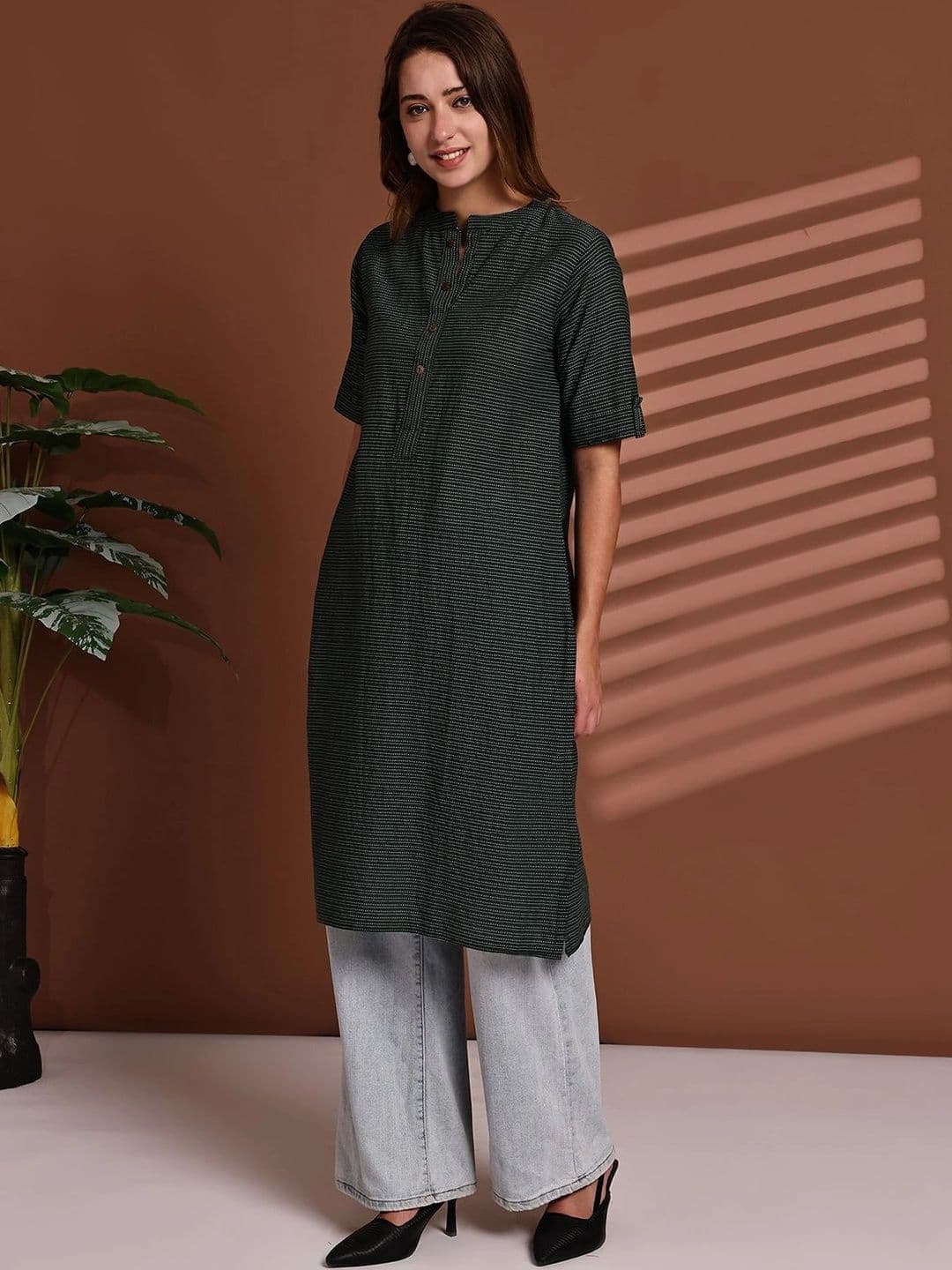 KALINI Women Striped Kurta thumbnail 4