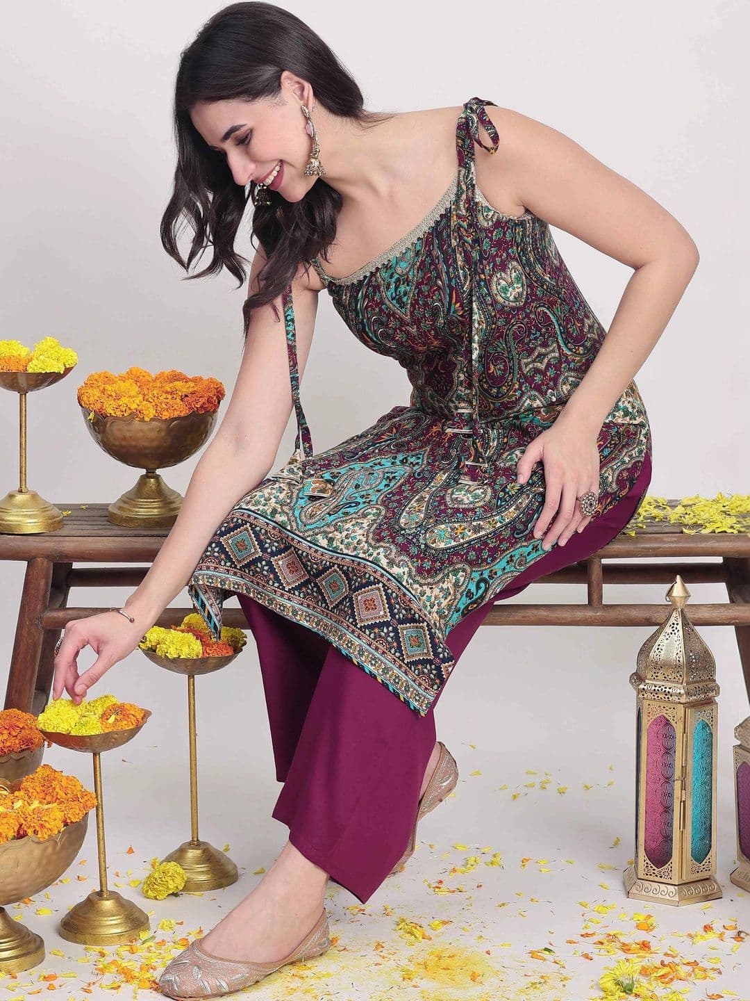TextileNow Women Paisley Printed Regular Kurta with Palazzos thumbnail 7