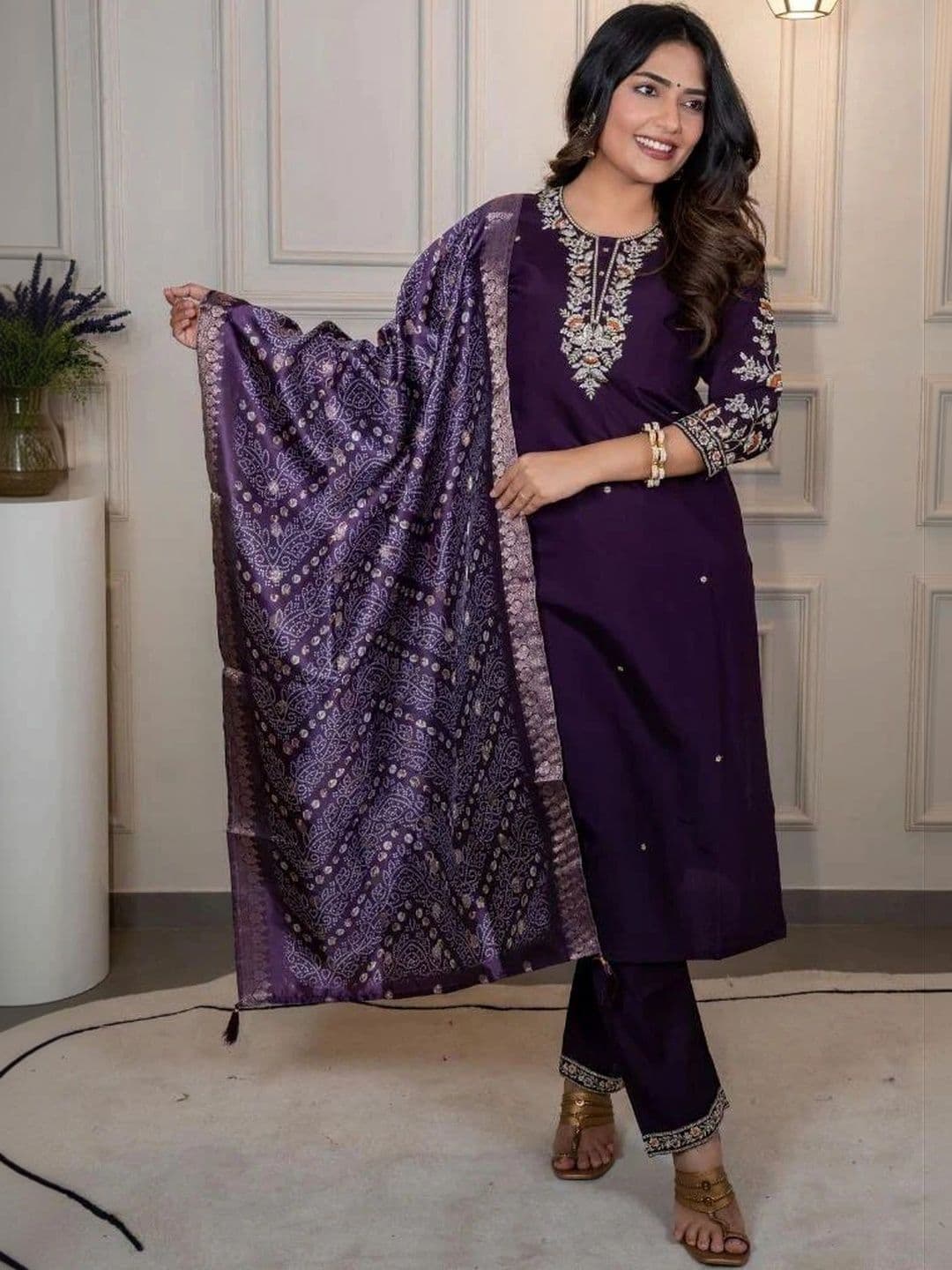 FIC FUSION CULTURE Women Ethnic Motifs Embroidered Regular Thread Work Kurta with Trousers & With Dupatta thumbnail 3