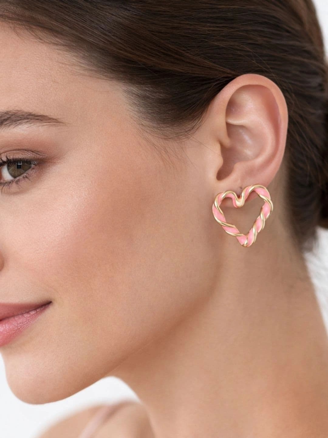 URVAA Heart Shaped Studs Earrings thumbnail 5
