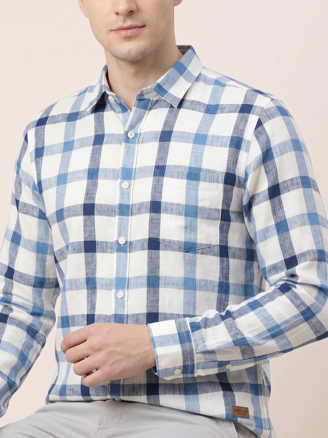 Roadster Men White Regular Fit Checked Casual Shirt thumbnail 7