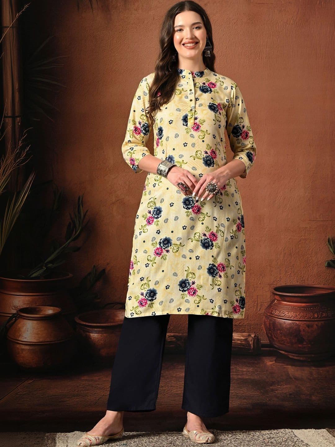 HERE&NOW Women Floral Printed Floral Kurta - view 1