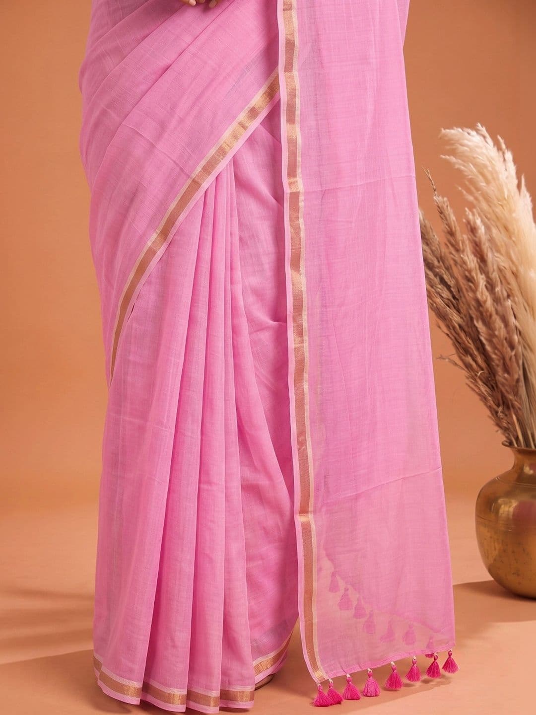 Mitera Floral Embroidered Pure Cotton Saree thumbnail 4