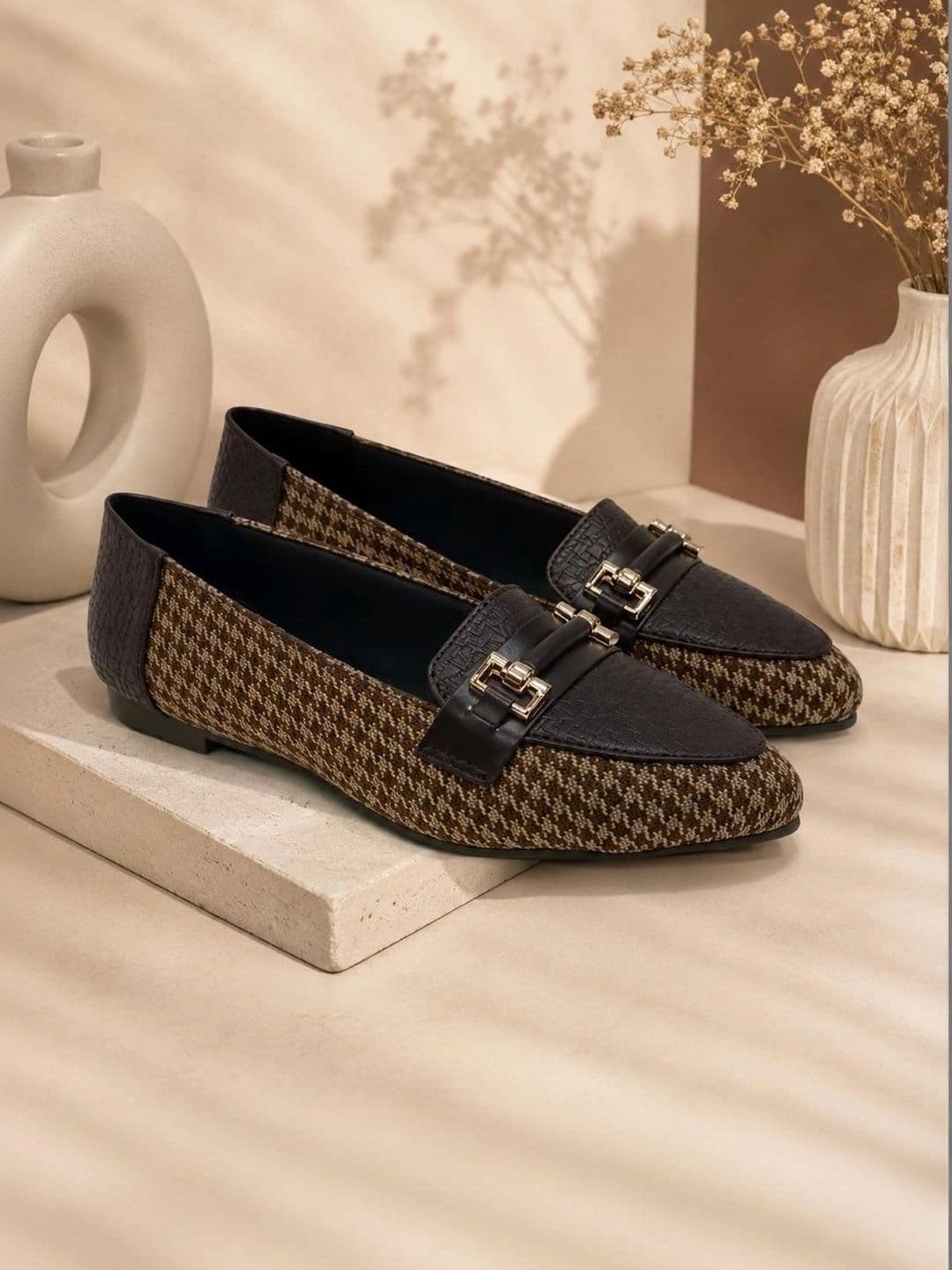 SUKUN Women Textured Flats with Buckles thumbnail 3