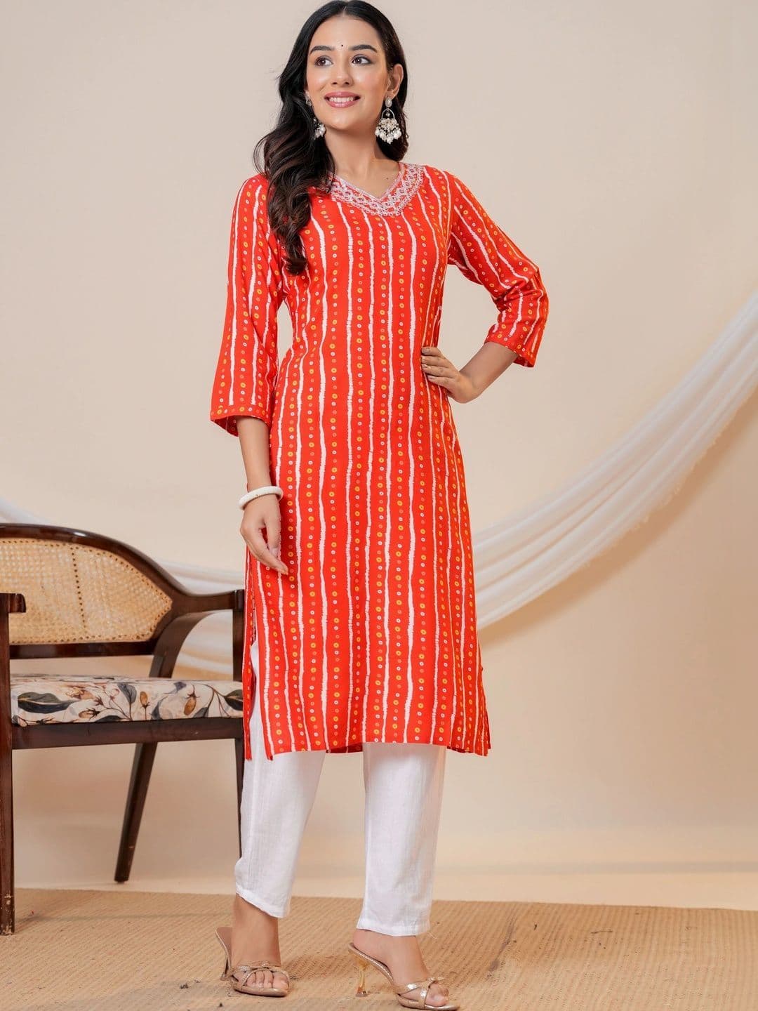 JAIPUR SARAI Women Printed Thread Work Kurta thumbnail 3