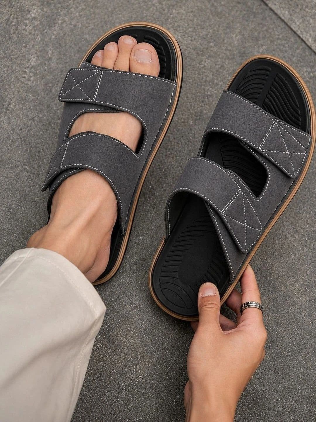 Roadster Men Suede Comfort Sandals thumbnail 5