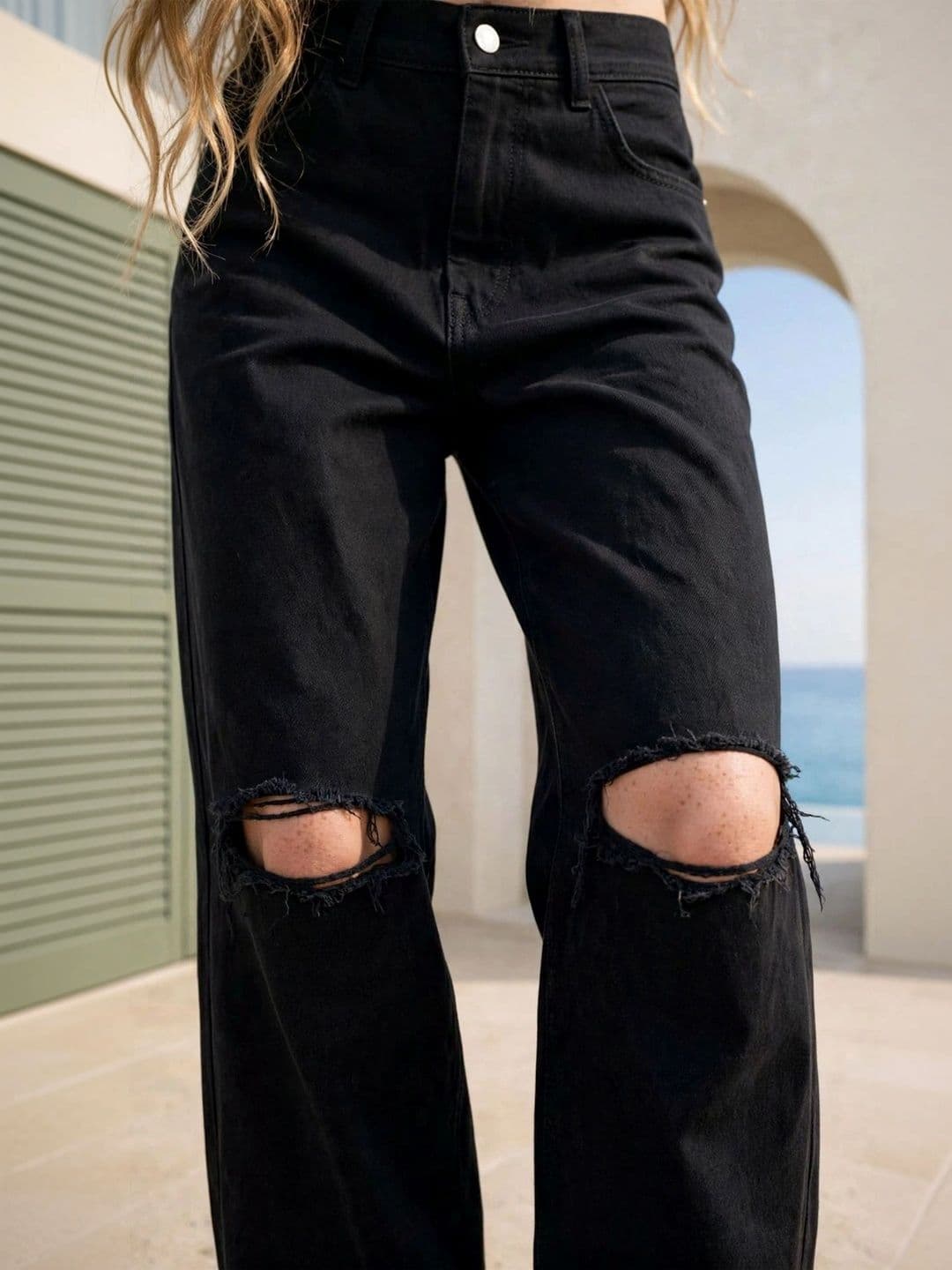 Moda Rapido Women Classic Regular Fit Mid-Rise Highly Distressed Stretchable Jeans thumbnail 4