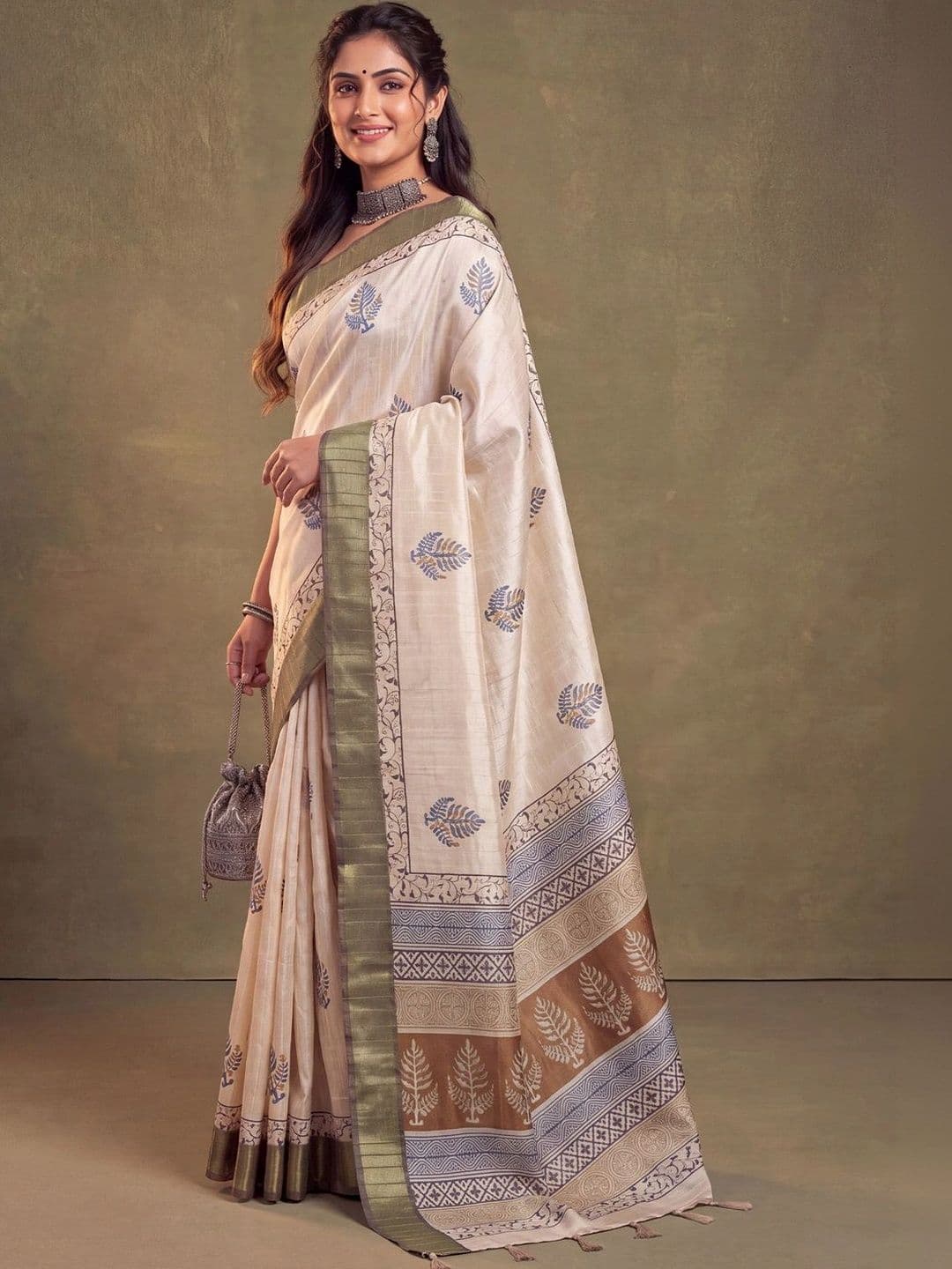 Anouk Ethnic Motifs Silk Cotton Designer Tussar Saree thumbnail 4