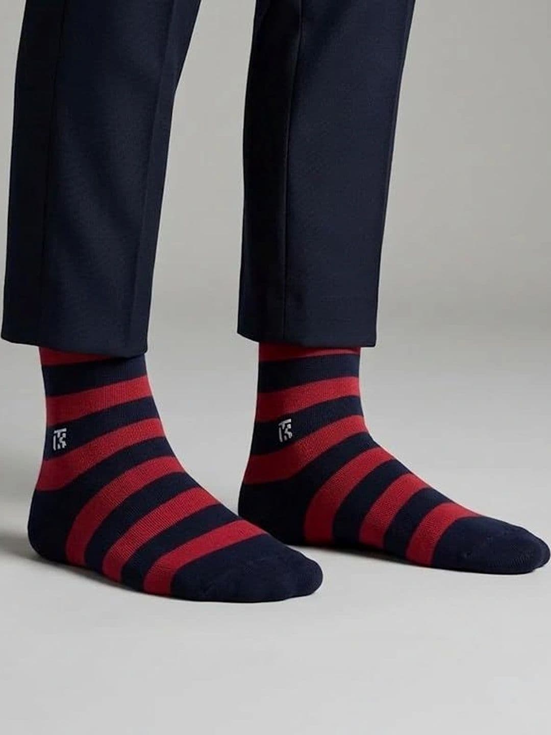Kikitoes Men Pack of 2 Bamboo Crew Socks Striped Polka Soft Breathable thumbnail 6