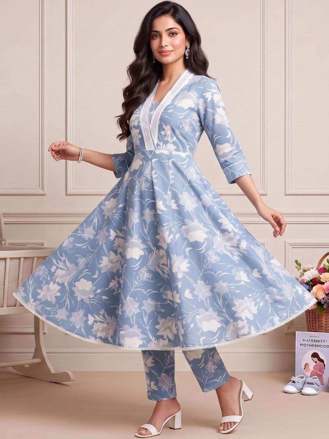 DUMMY SHAPE Women Floral Printed Empire Kurta with Trousers thumbnail 4
