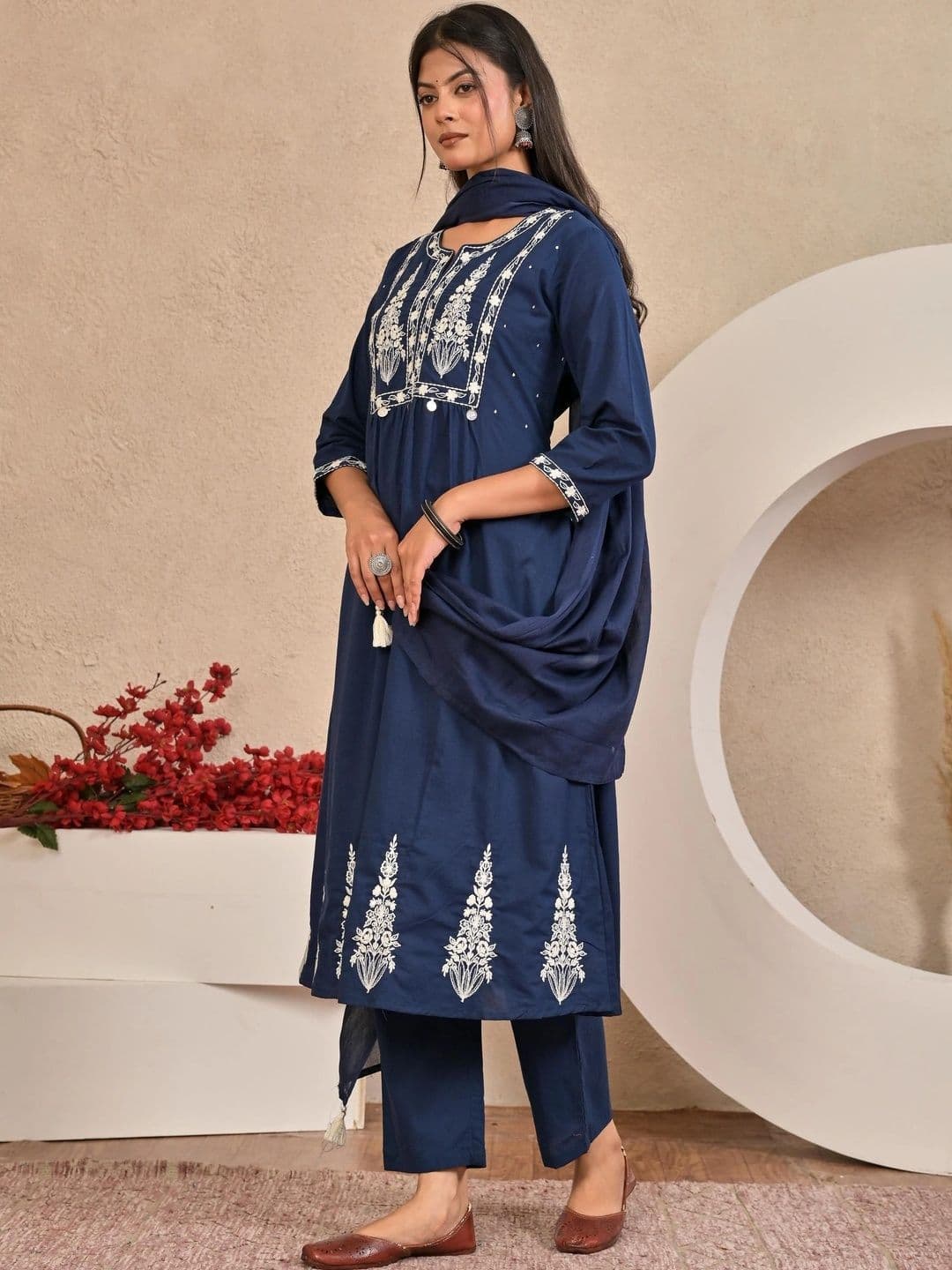 Yashee Women Ethnic Motifs Embroidered Empire Pure Cotton Kurta with Trousers & With Dupatta thumbnail 3
