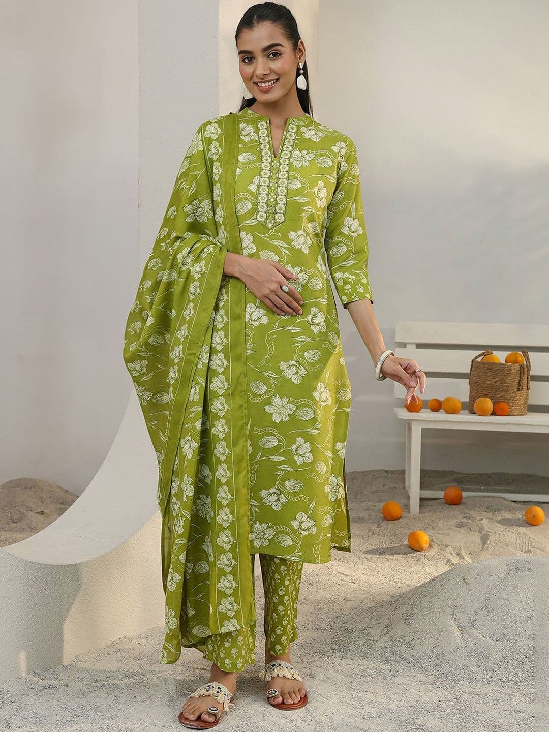Gerua By Libas Libas Green Floral Printed Cotton Blend Straight Suit Set With Dupatta thumbnail 5