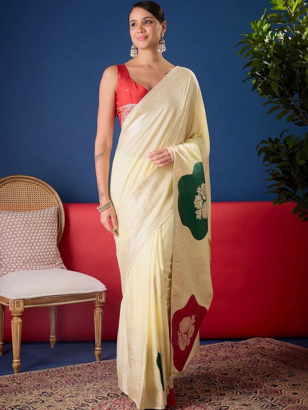 Saree mall Floral Zari Silk Blend Designer Sarees - view 1