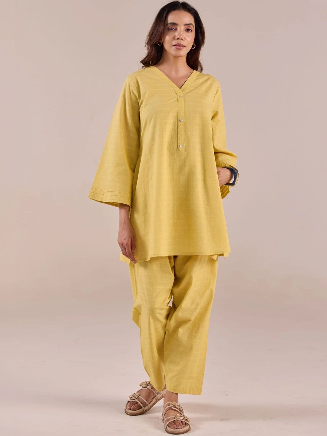 TARA-C-TARA Women Regular Pure Cotton Kurta with Trousers - view 1