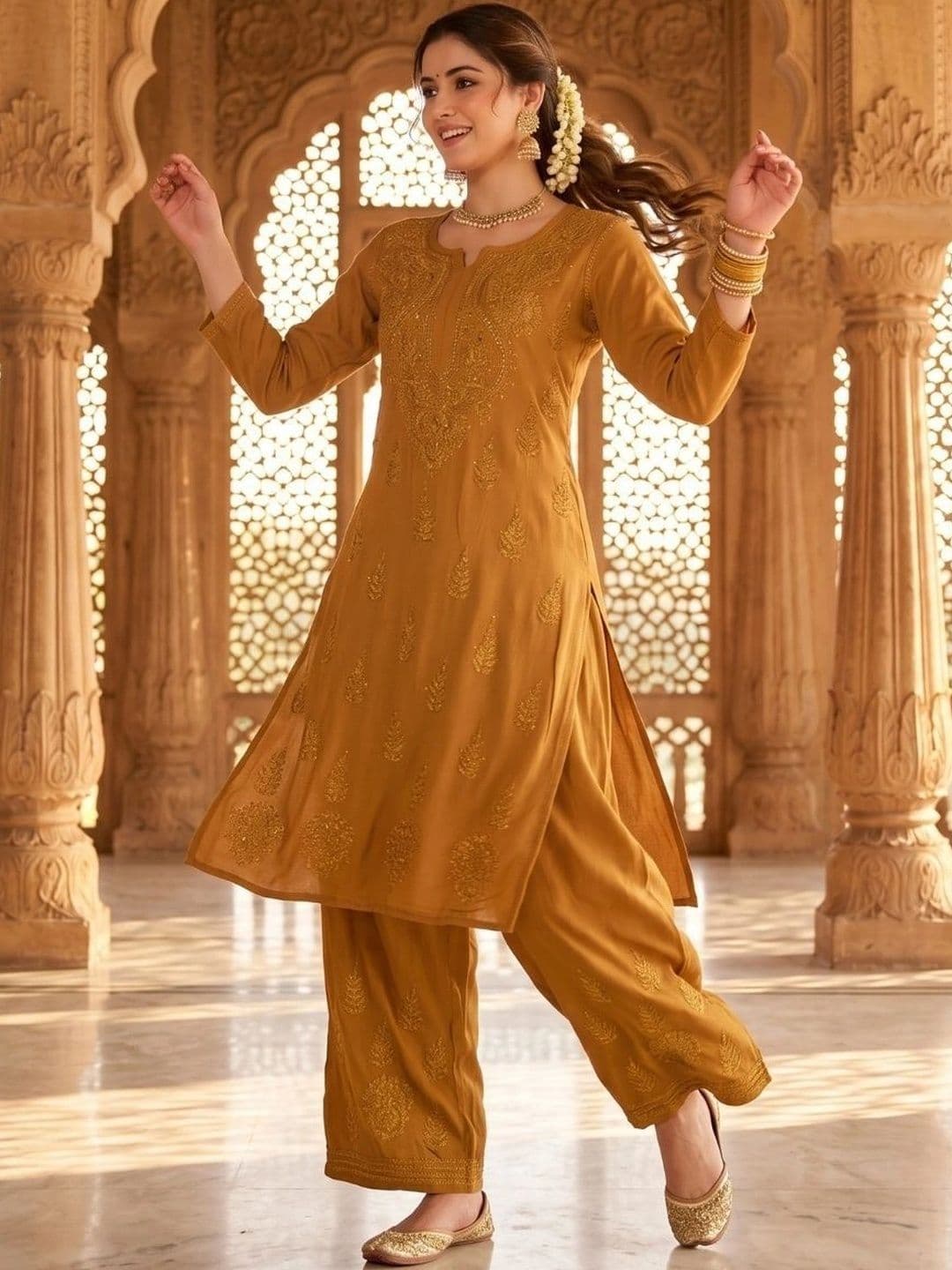 Meiraas Studios Women Ethnic Motifs Embroidered Regular Thread Work Kurta with Palazzos thumbnail 2