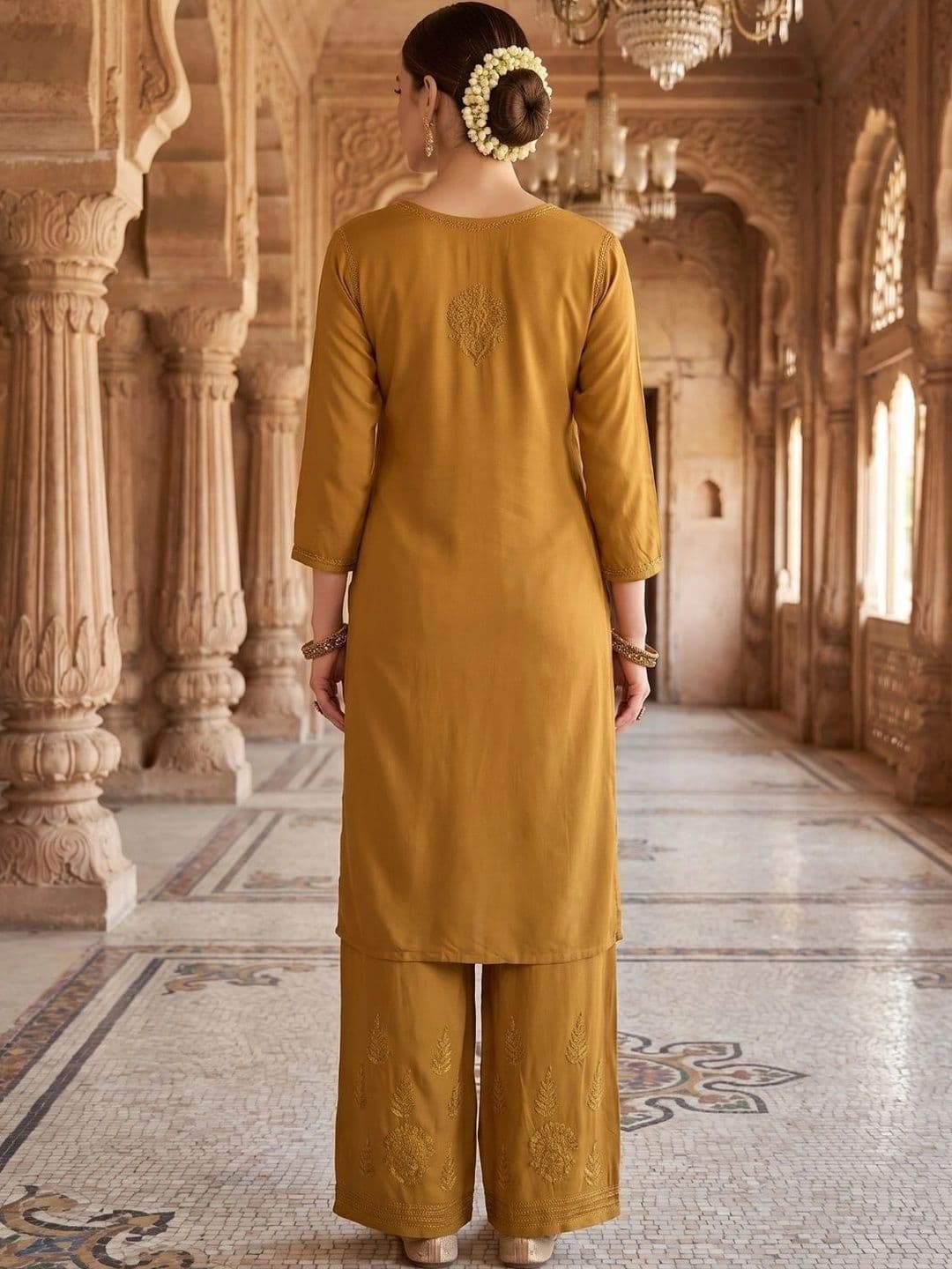 Meiraas Studios Women Ethnic Motifs Embroidered Regular Thread Work Kurta with Palazzos thumbnail 5