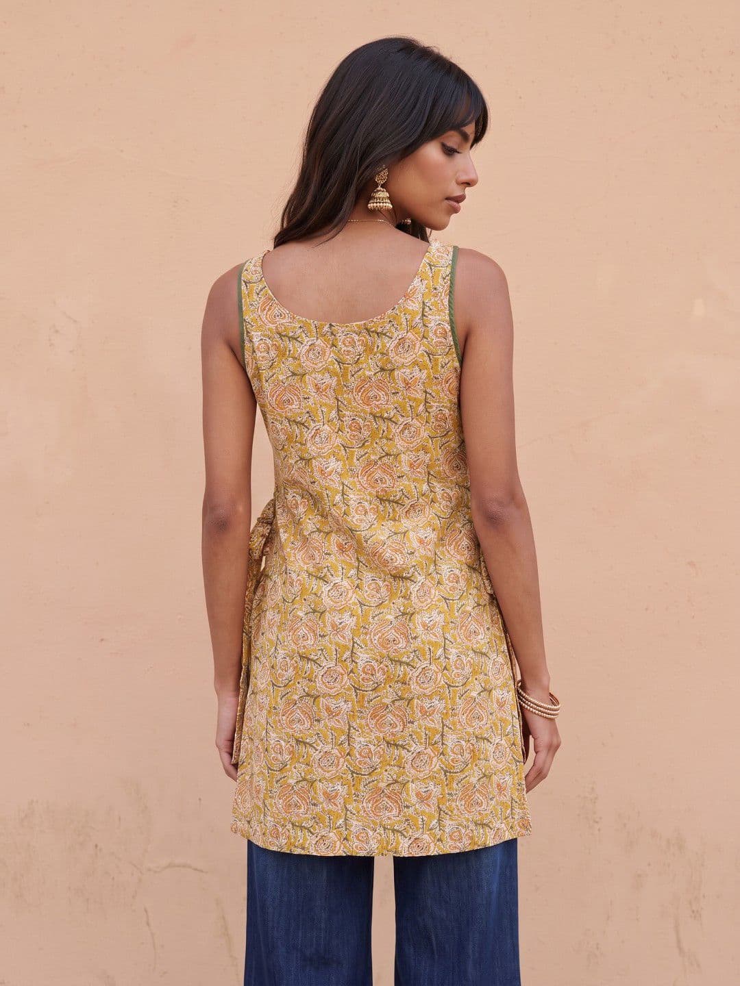 fusion by glitchez Floral Printed Straight Kurti With Tie-Ups thumbnail 2