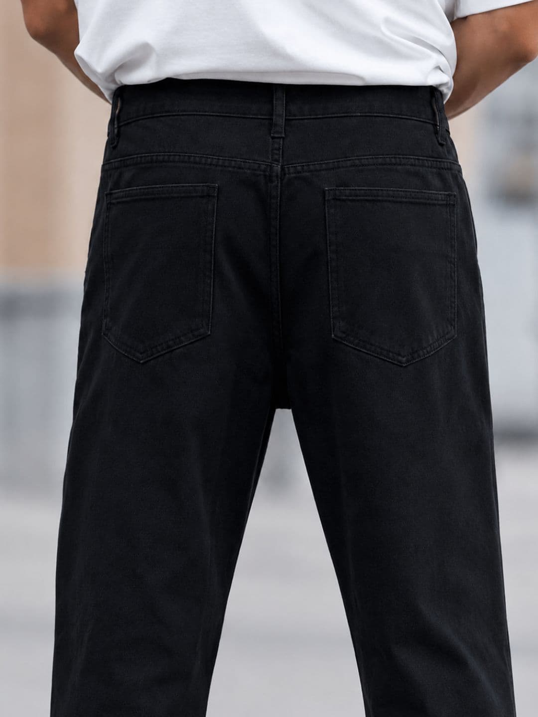 Hyraa Club Men Straight Fit Mid-Rise Jeans thumbnail 3
