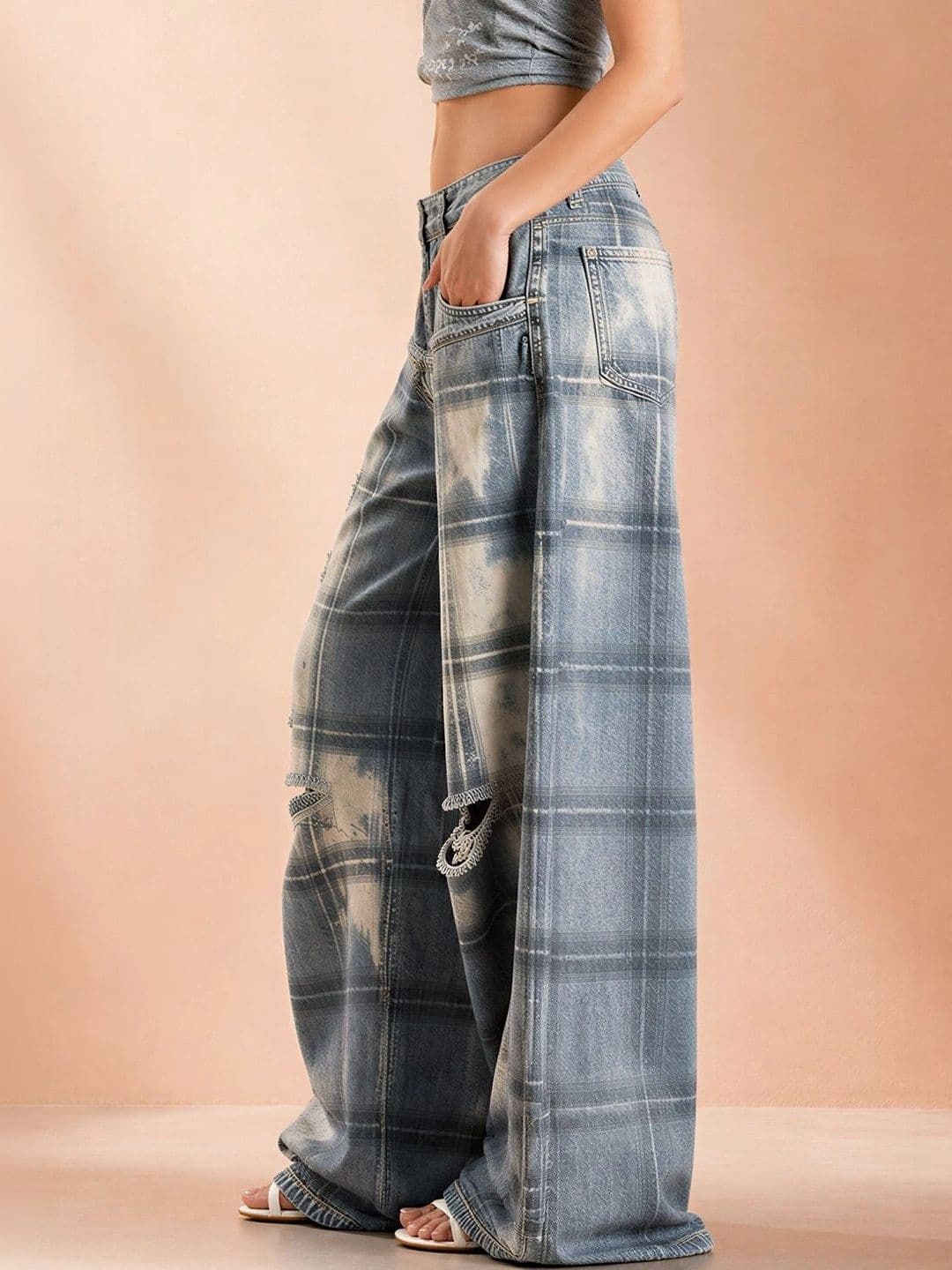 ATELIER REBEL Women Wide Leg Mid-Rise Highly Distressed Light Fade Bleached Jeans thumbnail 6