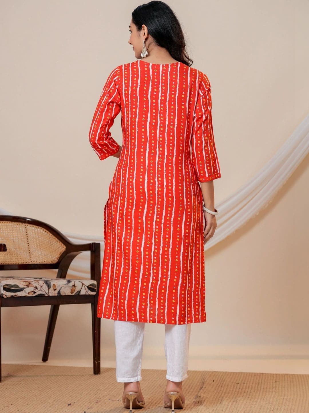 JAIPUR SARAI Women Printed Thread Work Kurta thumbnail 6