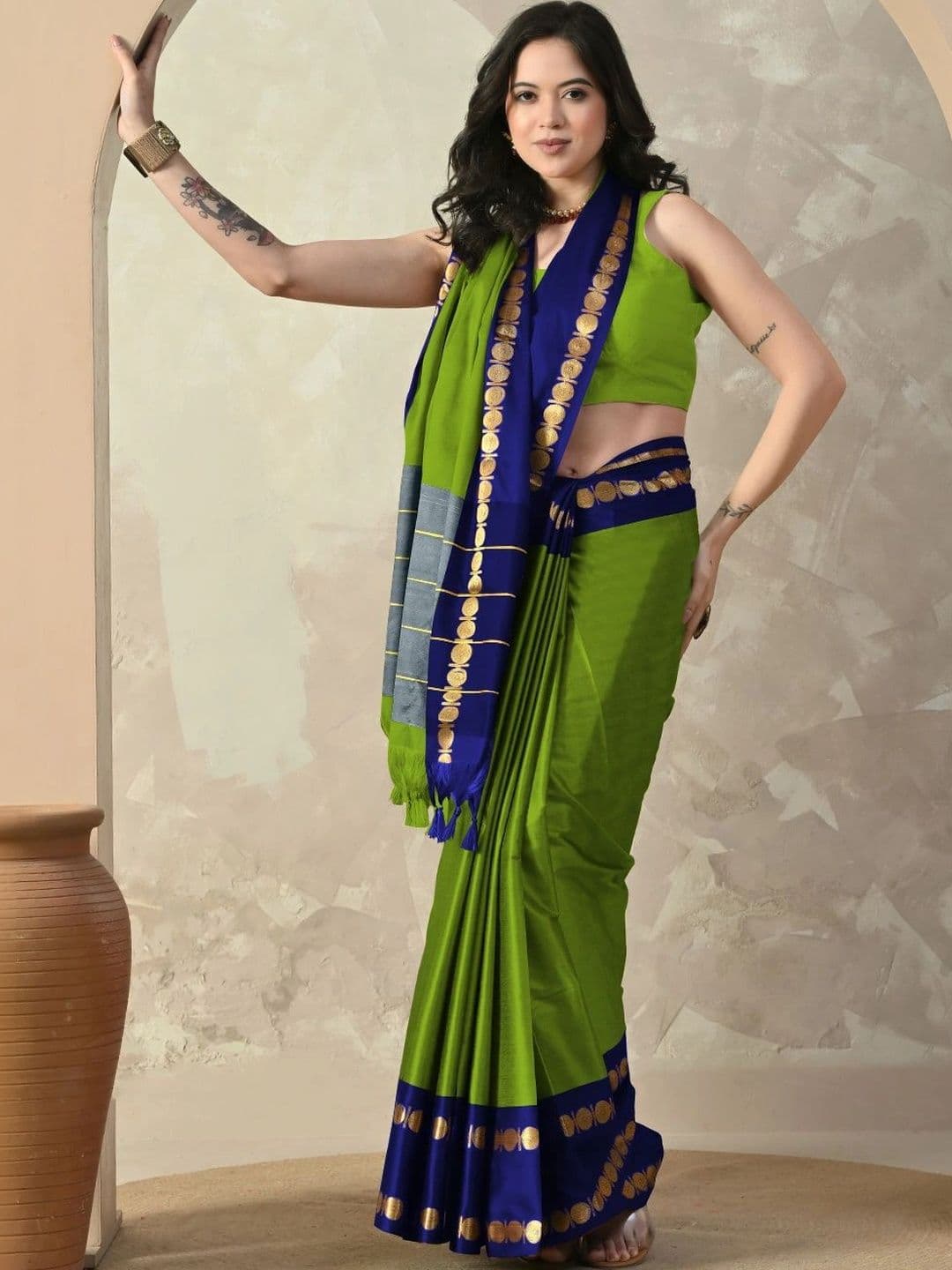 KALINI Woven Design Zari Designer Gadwal Saree thumbnail 5