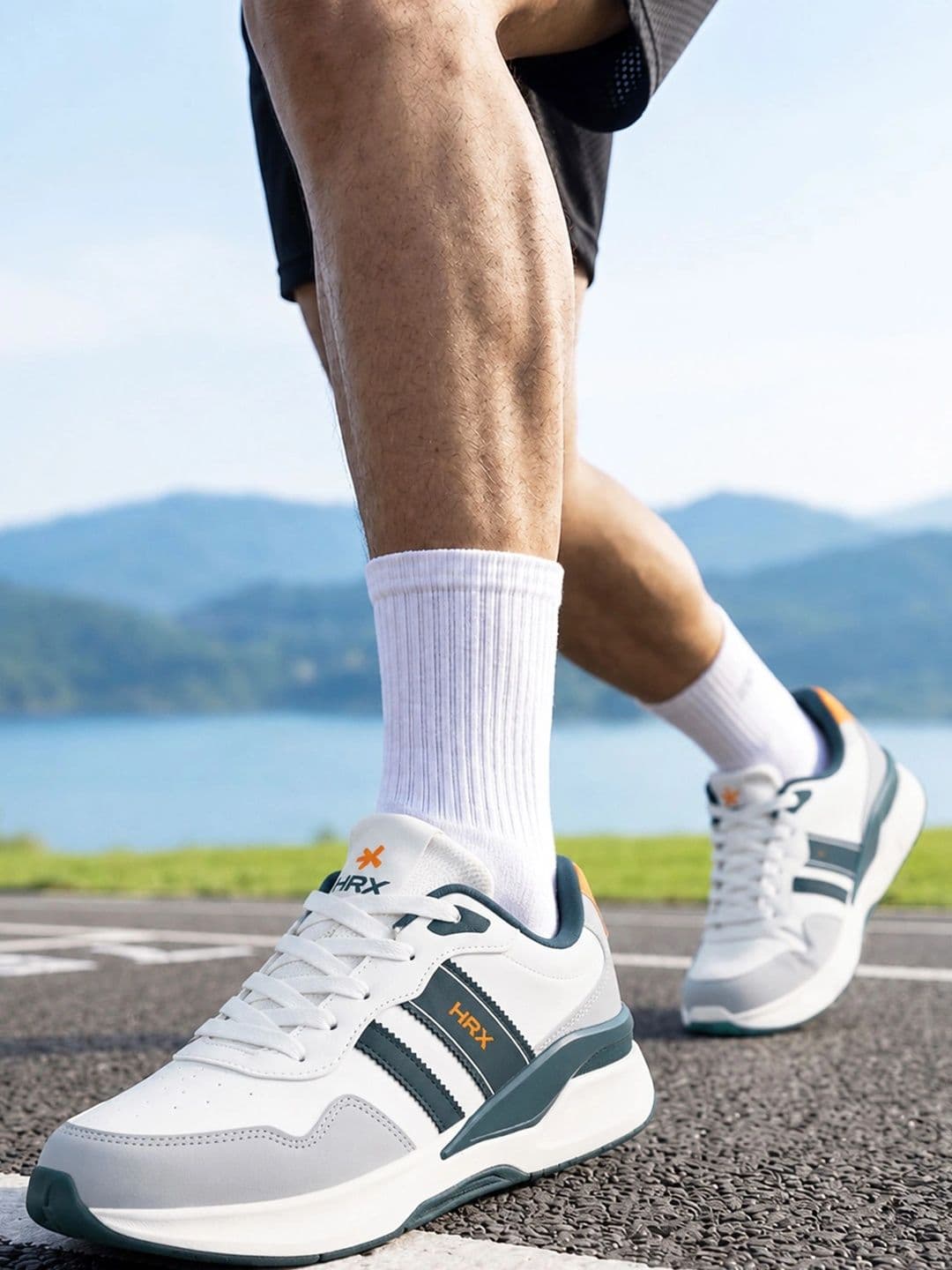 HRX by Hrithik Roshan Men Training or Gym Shoes thumbnail 6