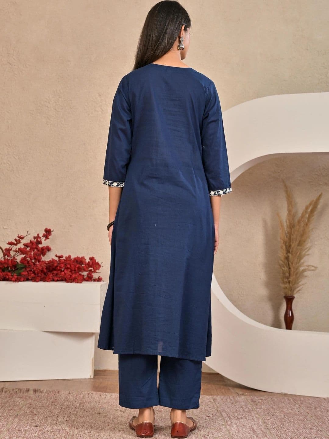 Yashee Women Ethnic Motifs Embroidered Empire Pure Cotton Kurta with Trousers & With Dupatta thumbnail 6