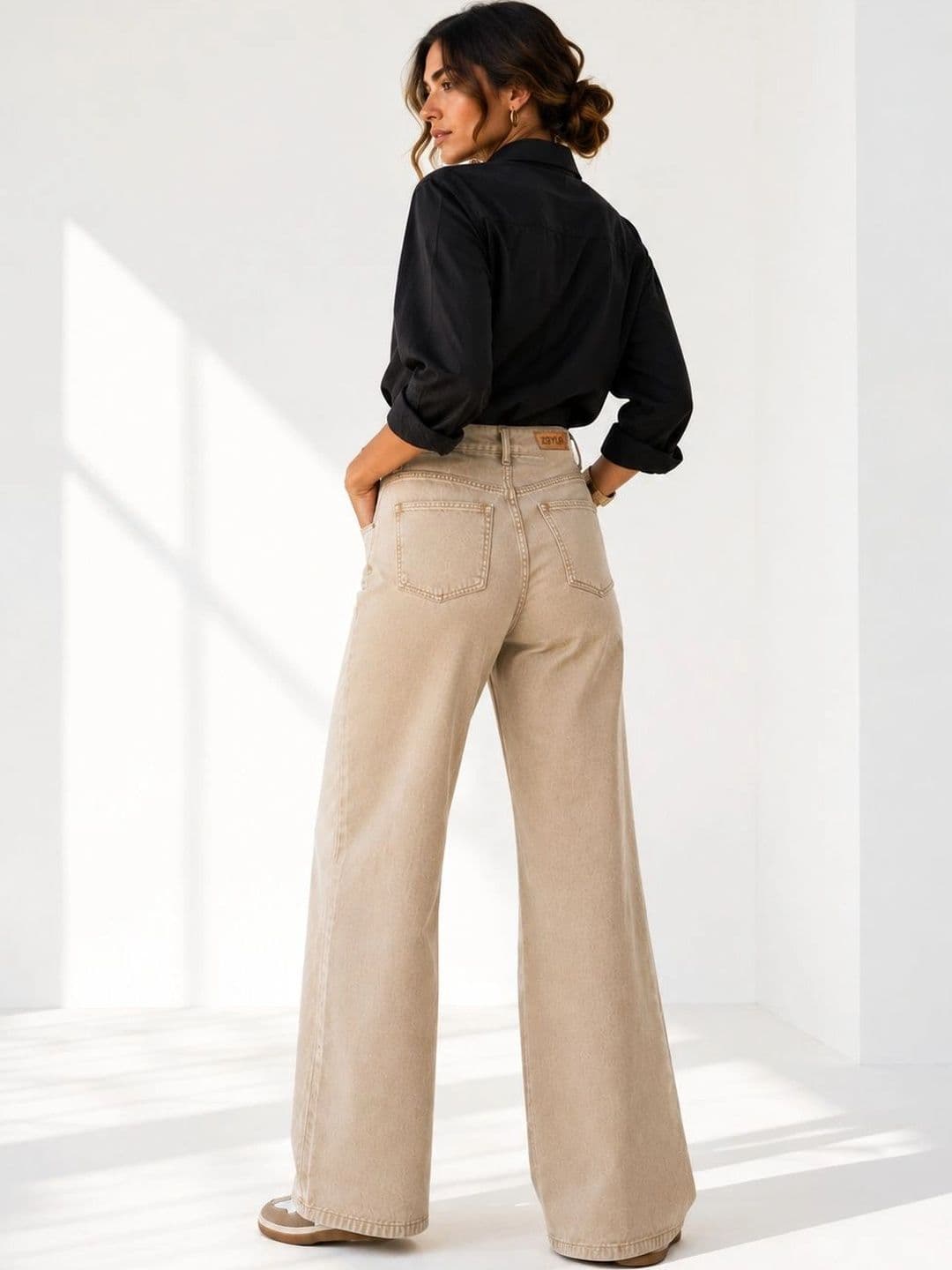 zayla Women Loose High-Rise Stretchable Jeans thumbnail 4