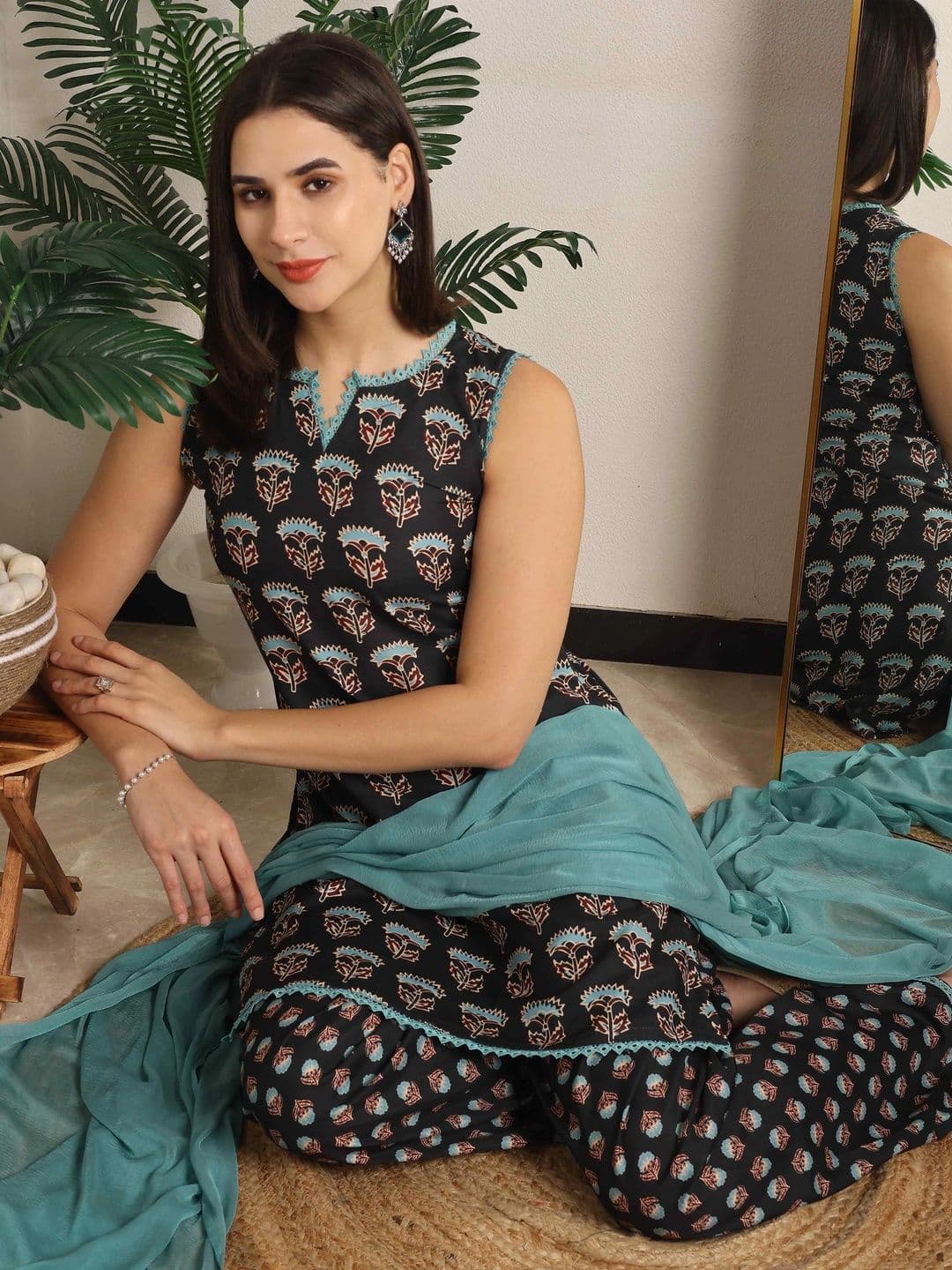TextileNow Women Ethnic Motifs Printed Regular Pure Cotton Kurta with Trousers & With Dupatta thumbnail 7