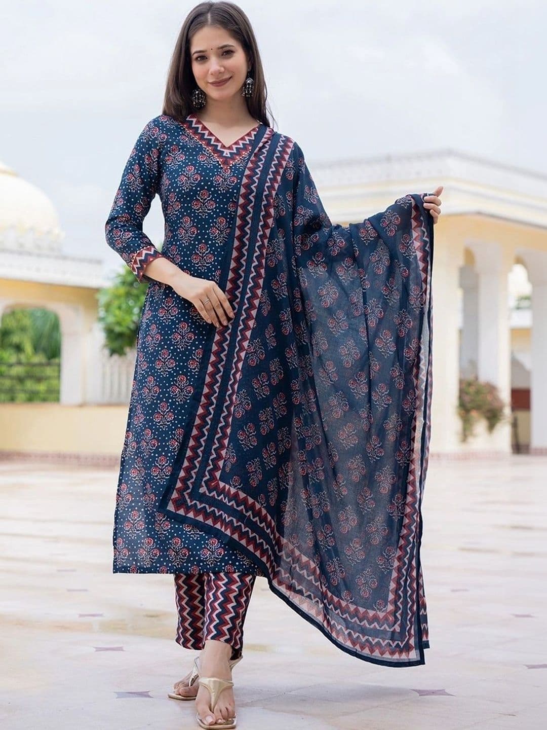 Utsavya Women Ethnic Motifs Printed Regular Pure Cotton Kurta with Trousers & With Dupatta thumbnail 2