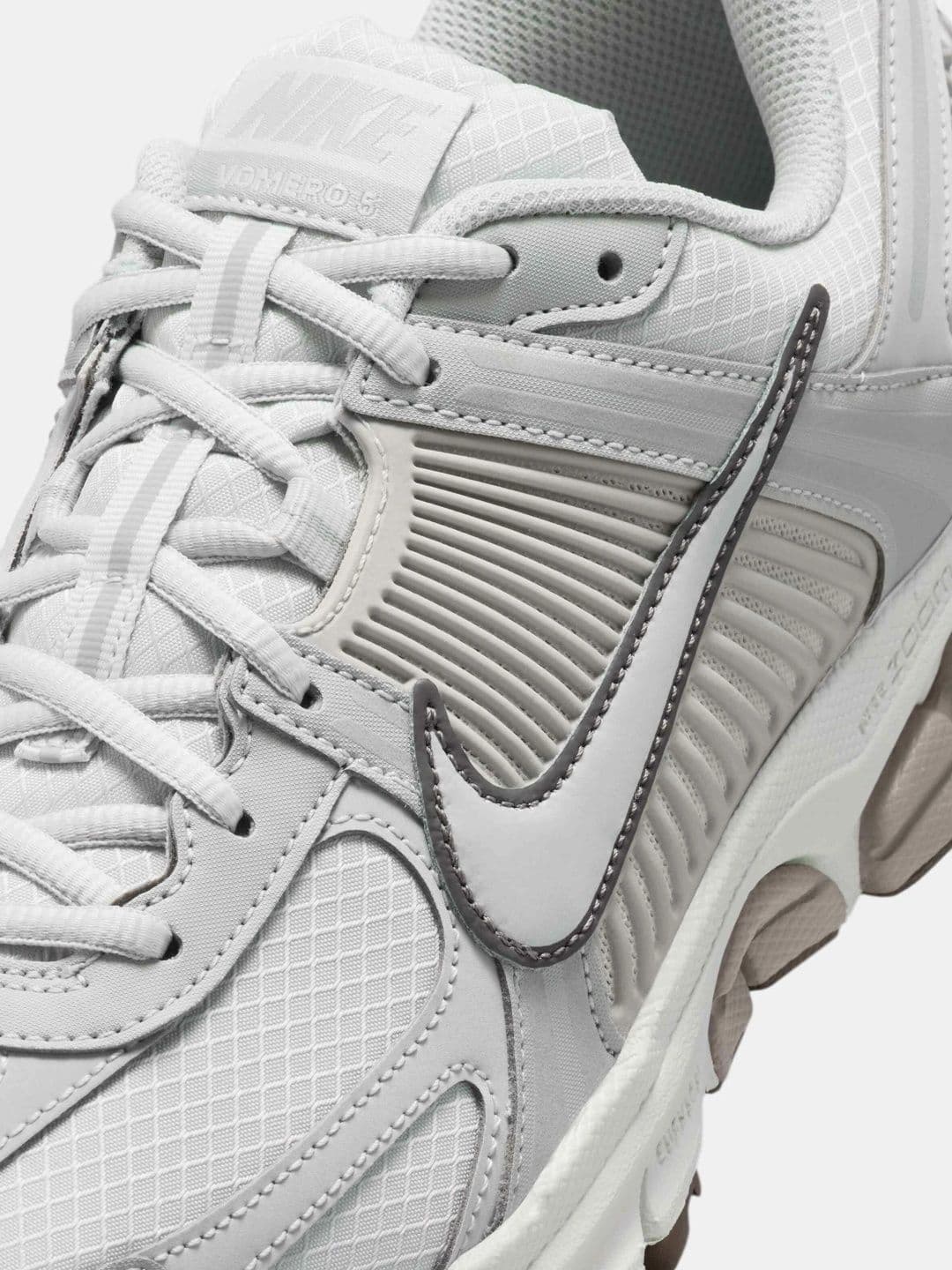 Nike Zoom Vomero 5 SE Men's Shoes thumbnail 2
