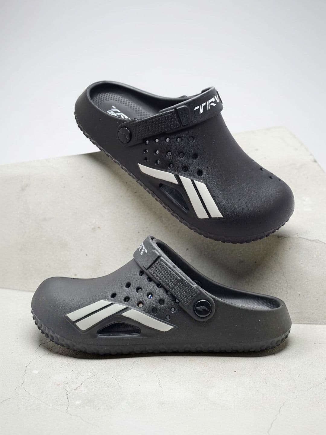 TRV Men Clogs Sandals thumbnail 3
