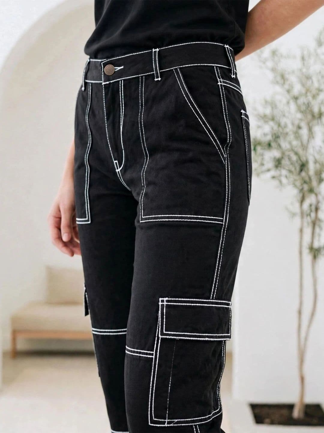 SZN Women Mid-Rise Cargo Jeans thumbnail 4